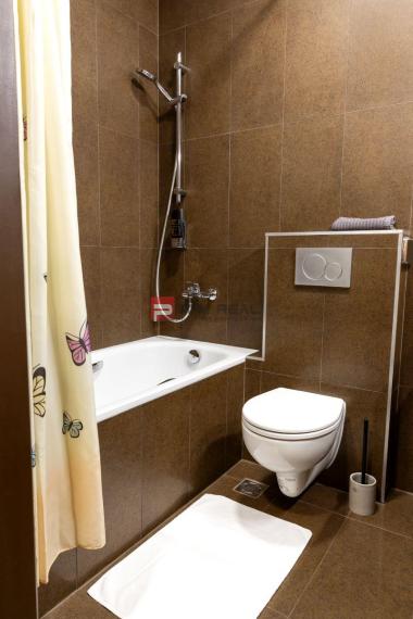 PREDAJ B&B Hotel v Starom meste - škola, centrum medicíny