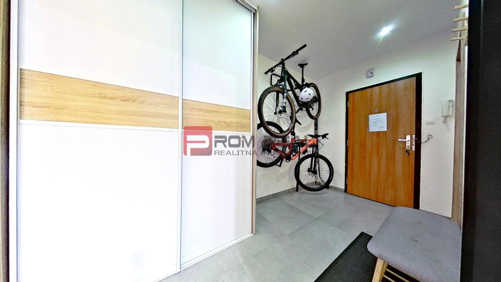 Prenájom 3i byt zariadený, 2 balkóny, Ružinov, Bratislava