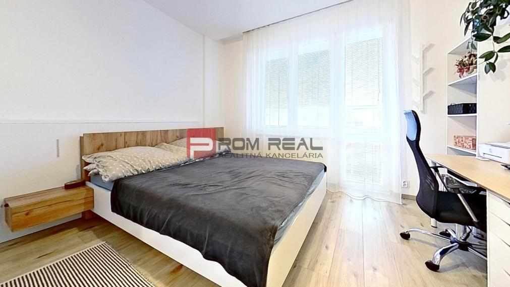 Prenájom 3i byt zariadený, 2 balkóny, Ružinov, Bratislava