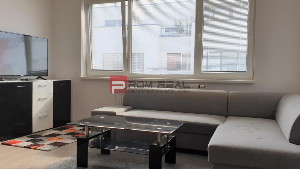 Exkluzívne na prenájom krásny svetlý, moderný 2 izb. byt s parkovaním vo Hviezdoslavove