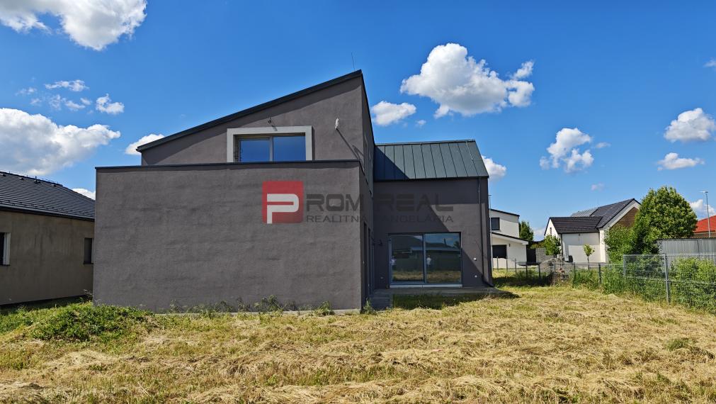 Veľký rodinný dom s úžitkovou plochou 222m2 novostavba Cífer