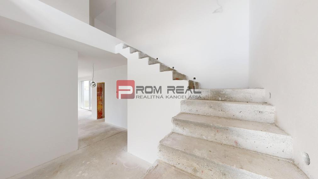 Veľký rodinný dom s úžitkovou plochou 222m2 novostavba Cífer