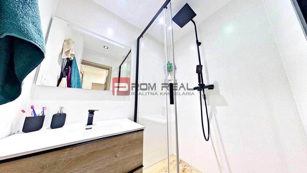 Prenájom 3i byt zariadený, 2 balkóny, Ružinov, Bratislava