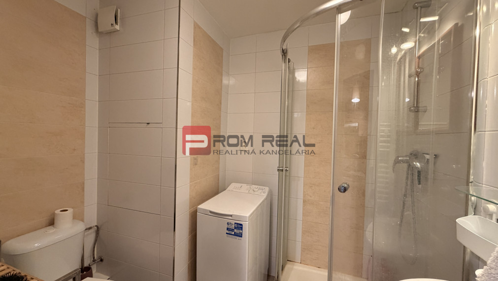 Prenájom kompletne zariadenej garsonky s loggiou – Rybničná, Vajnory