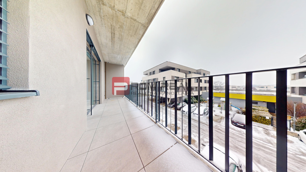 Na prenájom 2 izbová moderná novostavba s terasou Rovinka