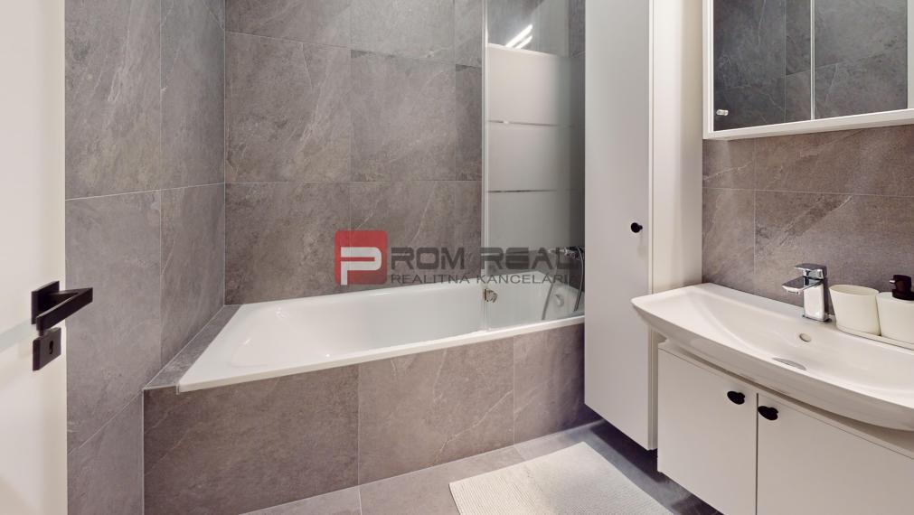 Na prenájom 2 izbová moderná novostavba s terasou Rovinka