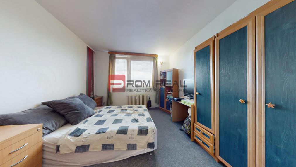 Na prenájom veľký 2 izbový byt Bratislava Rajčianska