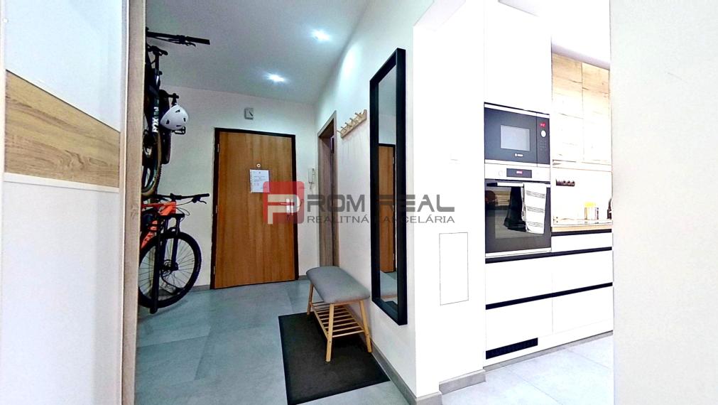 Prenájom 3i byt zariadený, 2 balkóny, Ružinov, Bratislava