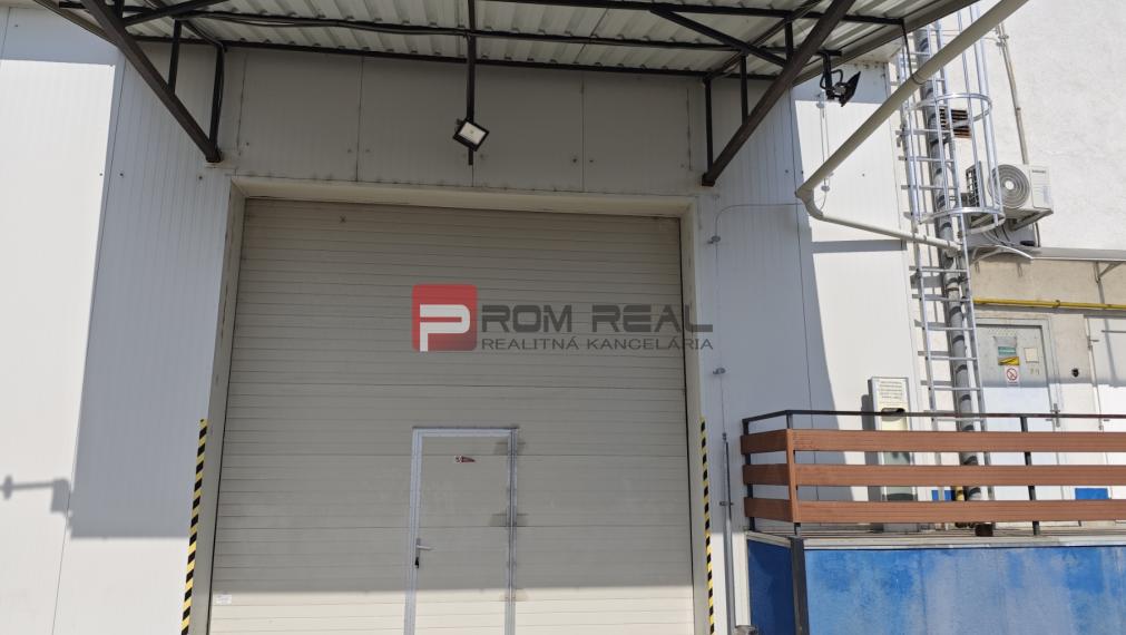 Funkčný sklad a prevádzka pre rastúcu firmu – Šúrska, Modra