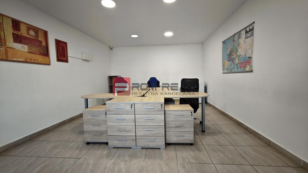 Praktická kancelária s vlastným zázemím, Modra, Šúrska ulica