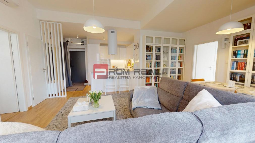3i byt v centre Bratislavy, kompletne zrekonštruovaný – Špitálska ulica