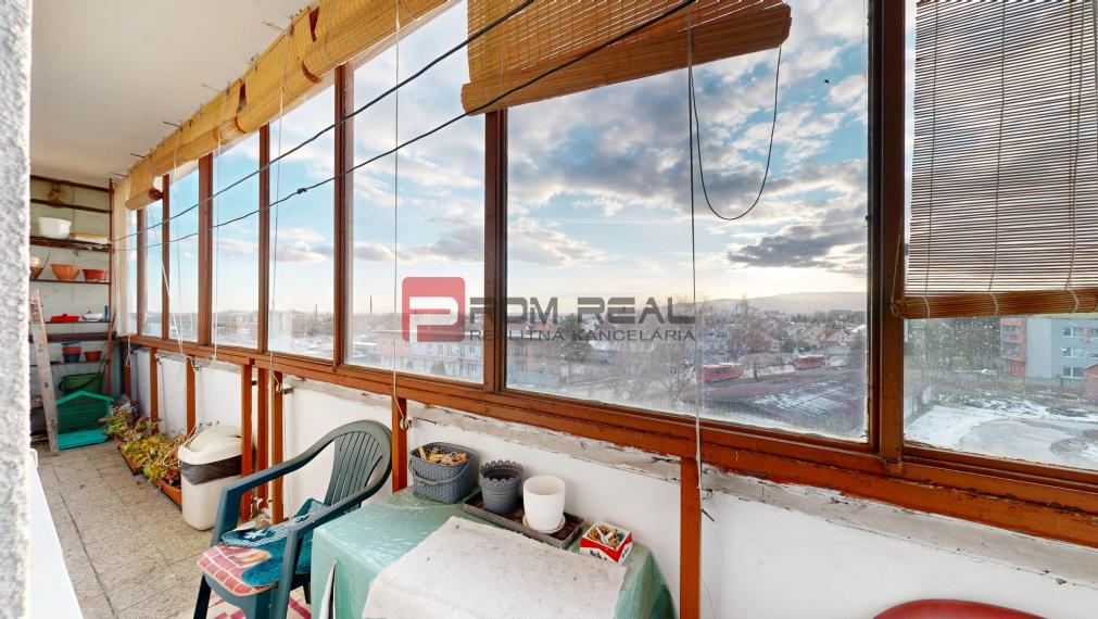 Na PREDAJ veľkometrážny 2 izbový byt s 2 balkónmi - Pezinok