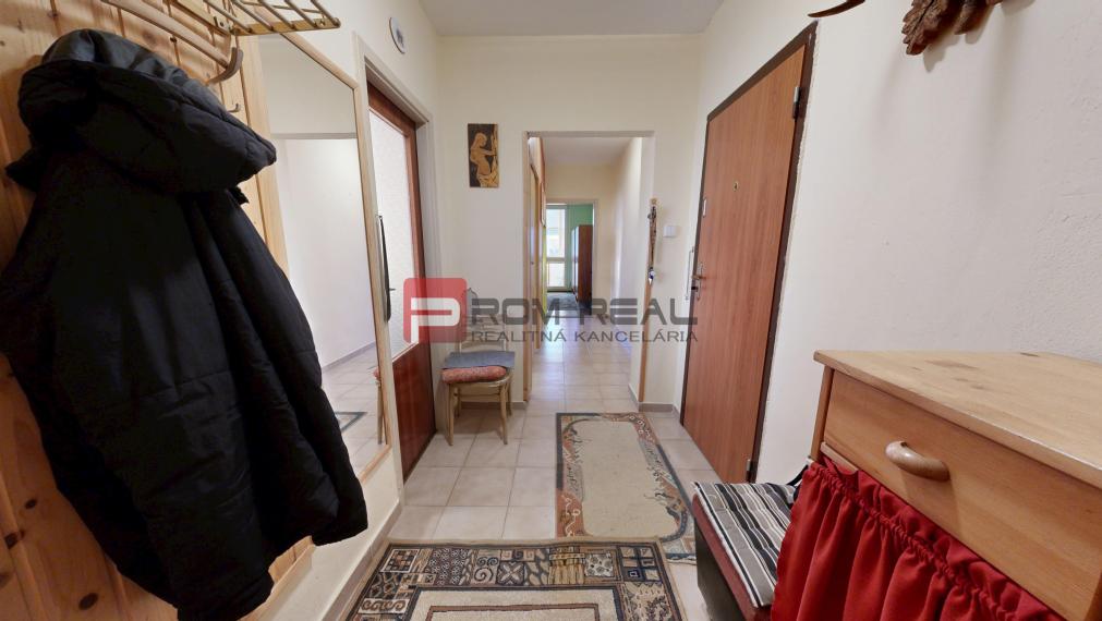 Na PREDAJ veľkometrážny 2 izbový byt s 2 balkónmi - Pezinok