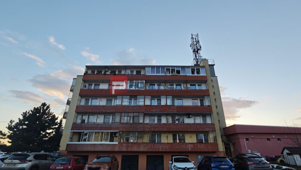 Na PREDAJ veľkometrážny 2 izbový byt s 2 balkónmi - Pezinok