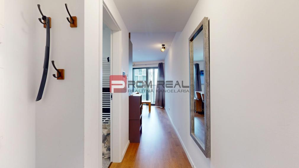 Na prenájom 2 izb. byt s parkovaním a veľkou terasou Guthaus