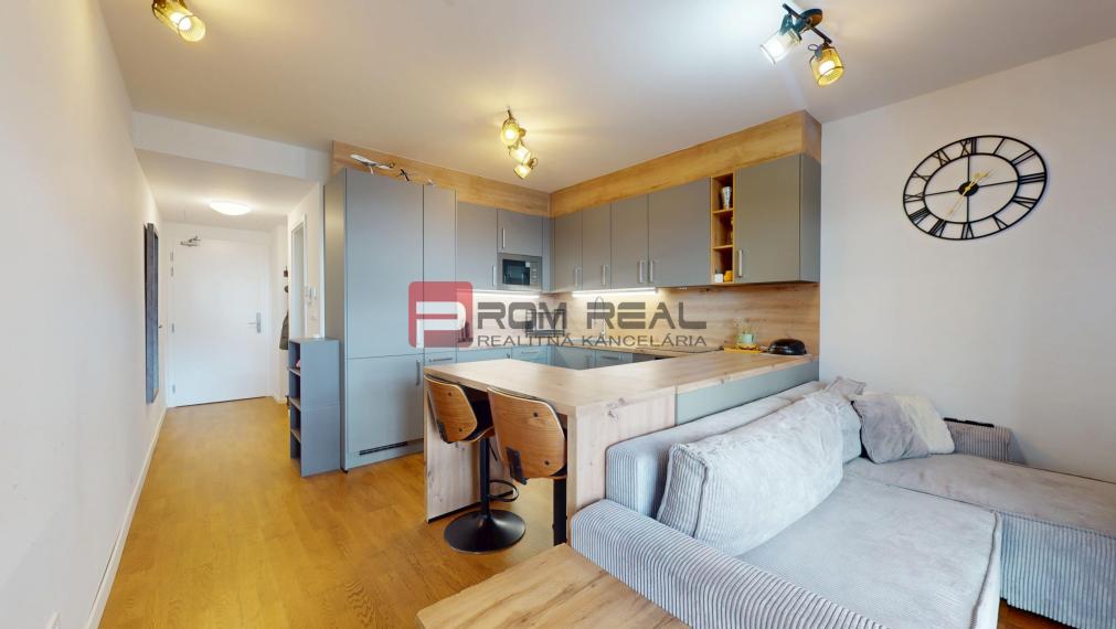 Na prenájom 2 izb. byt s parkovaním a veľkou terasou Guthaus