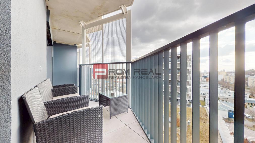 Na prenájom 2 izb. byt s parkovaním a veľkou terasou Guthaus