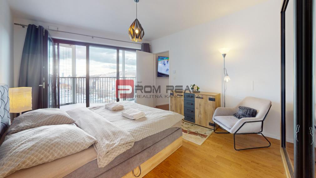 Na prenájom 2 izb. byt s parkovaním a veľkou terasou Guthaus