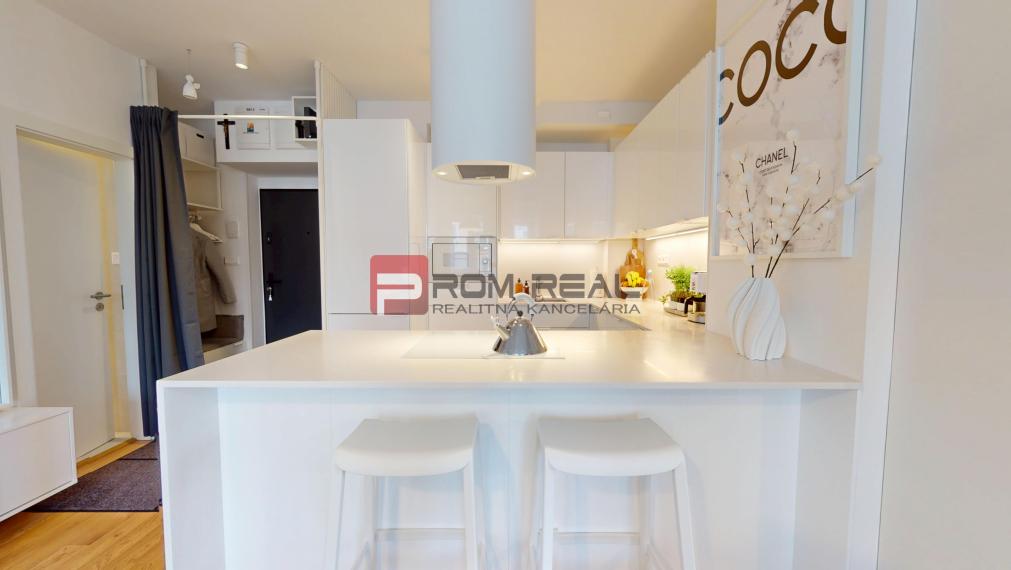 3i byt v centre Bratislavy, kompletne zrekonštruovaný – Špitálska ulica