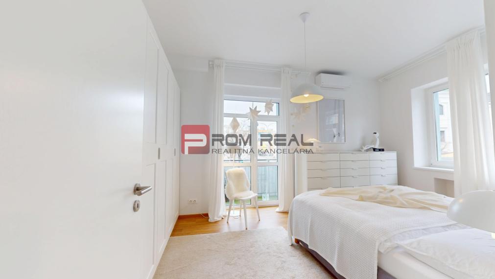3i byt v centre Bratislavy, kompletne zrekonštruovaný – Špitálska ulica