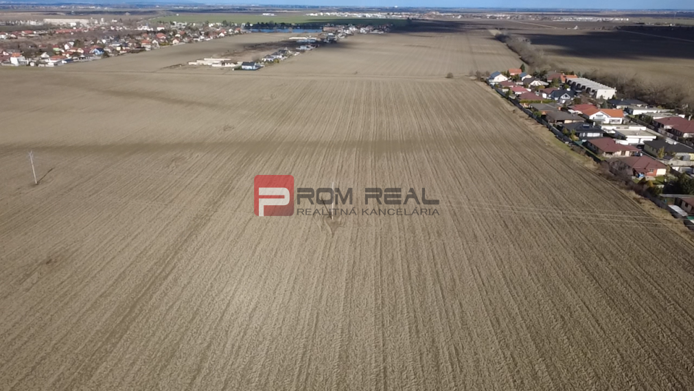 INVESTIČNÁ PRÍLEŽITOSŤ – Rozvojový pozemok v obci Dunajská Lužná
