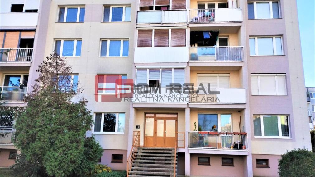 PREDAJ 3-izbový, svetlý byt v širšom centre, SENEC