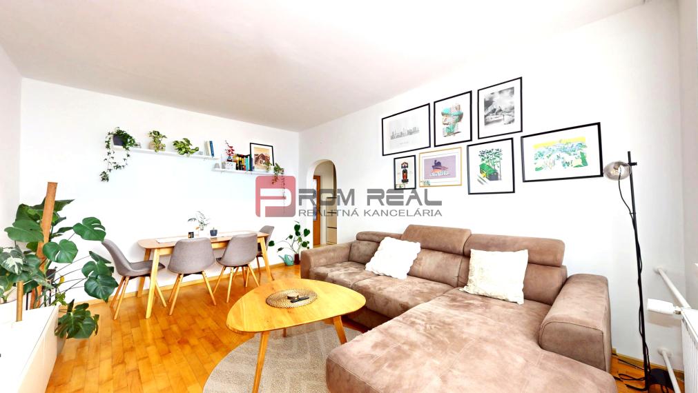 PREDAJ 3-izbový, svetlý byt v širšom centre, SENEC