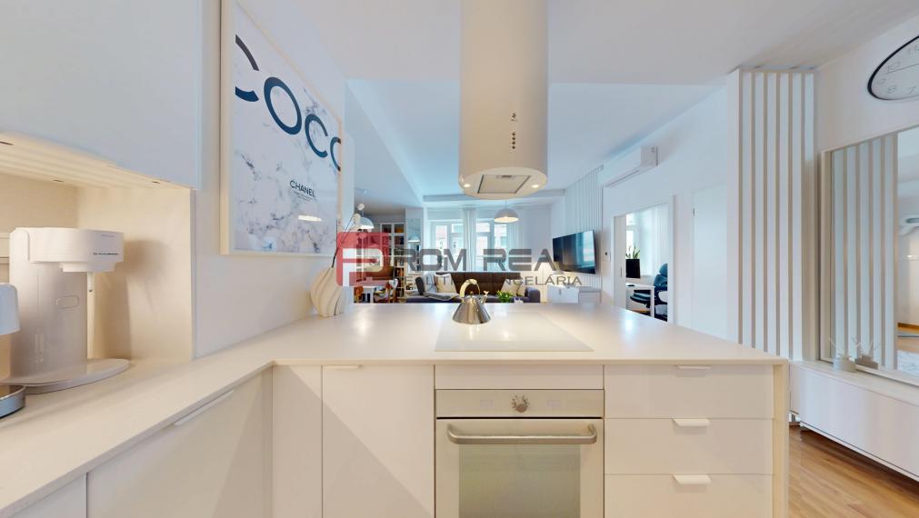 3i byt v centre Bratislavy, kompletne zrekonštruovaný – Špitálska ulica