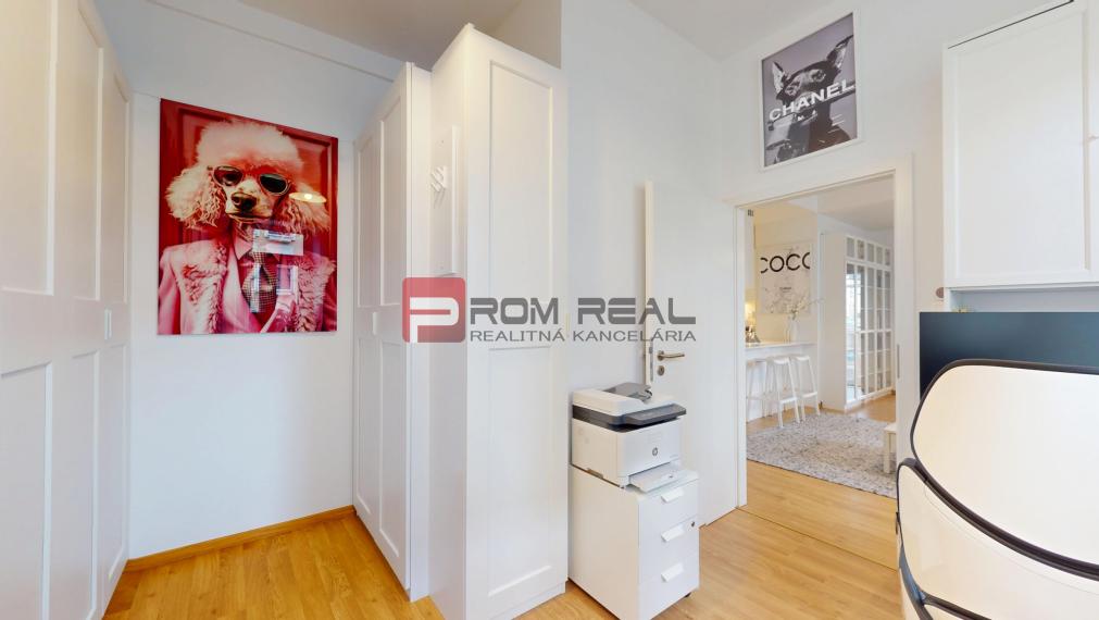 3i byt v centre Bratislavy, kompletne zrekonštruovaný – Špitálska ulica