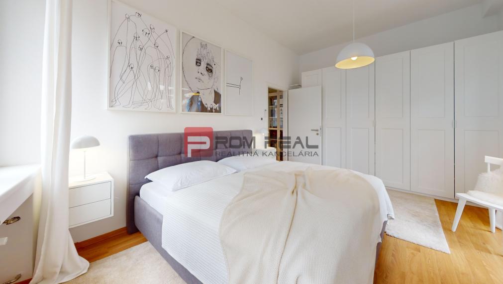 3i byt v centre Bratislavy, kompletne zrekonštruovaný – Špitálska ulica