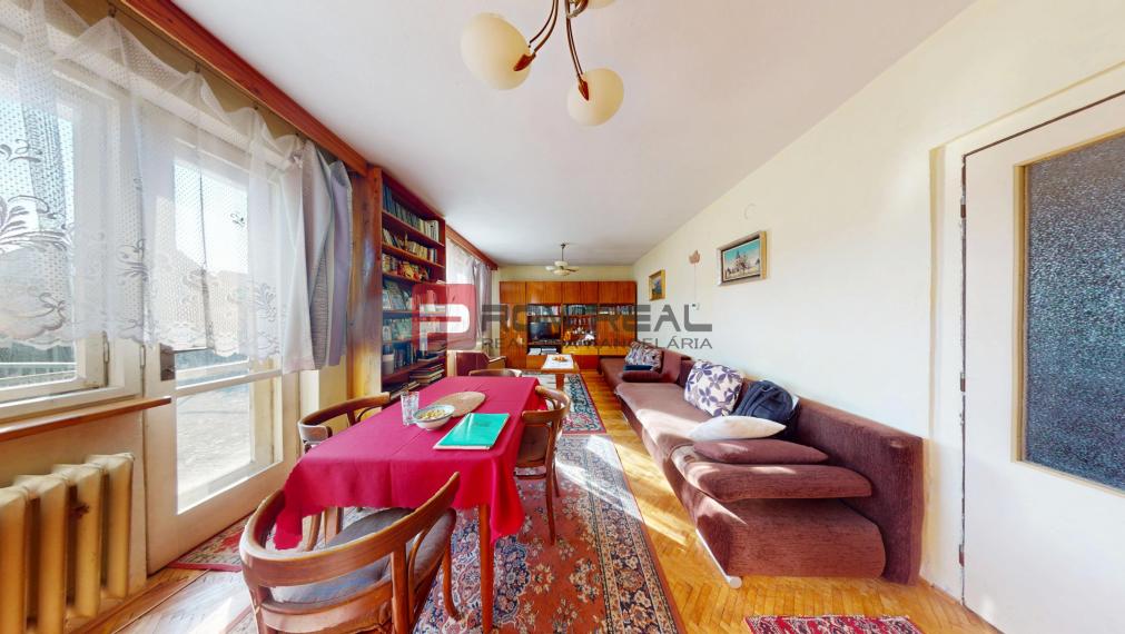 Na predaj rodinný dom v pôvodnom stave - Prievidza