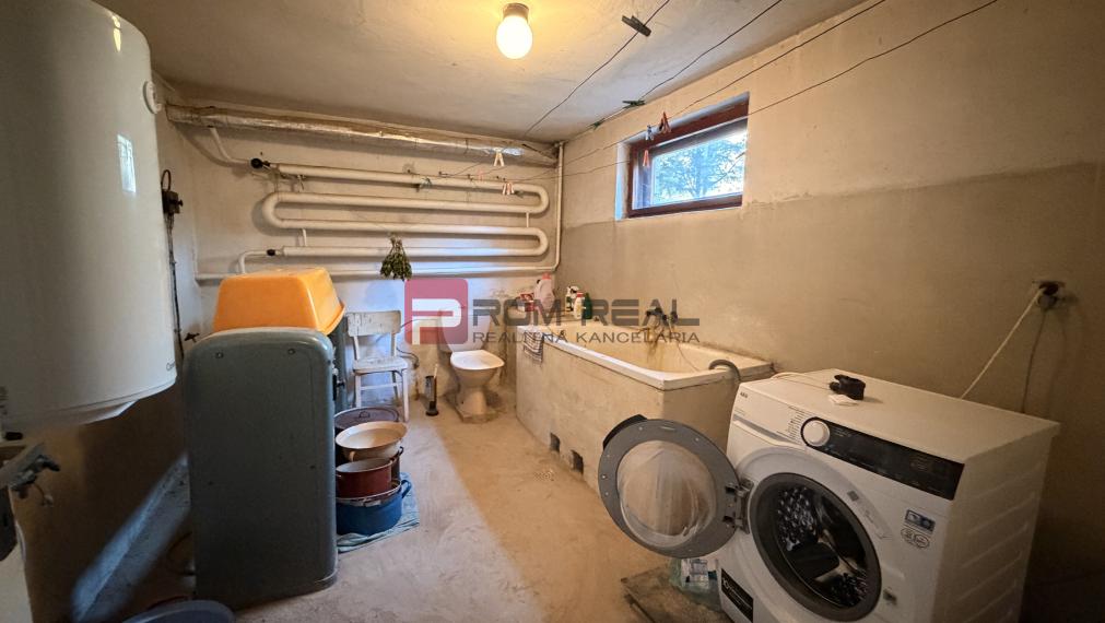 Na predaj rodinný dom v pôvodnom stave - Prievidza