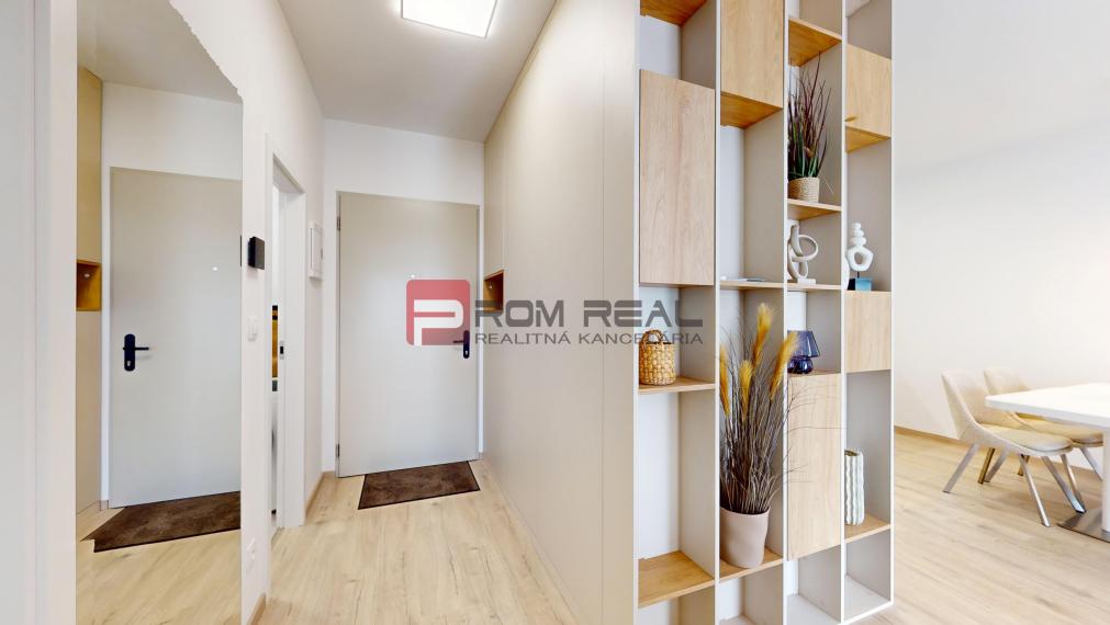 Na prenájom 2 izbový byt s terasou a garážou Floret Rovinka