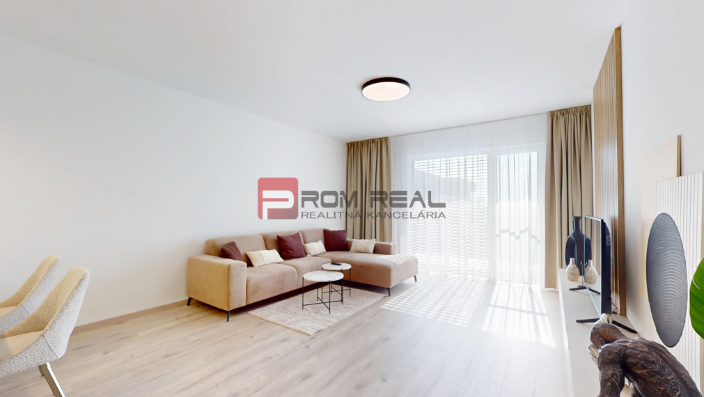 Na prenájom 2 izbový byt s terasou a garážou Floret Rovinka