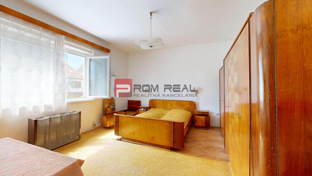 PREDAJ - 4-izbový rodinný dom v meste Gbely