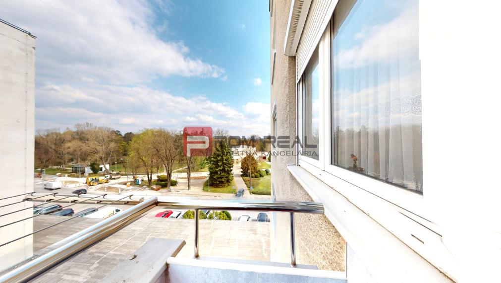 PREDAJ 3i nadštandard. zrekonštruovaný byt v centre PIEŠŤANY