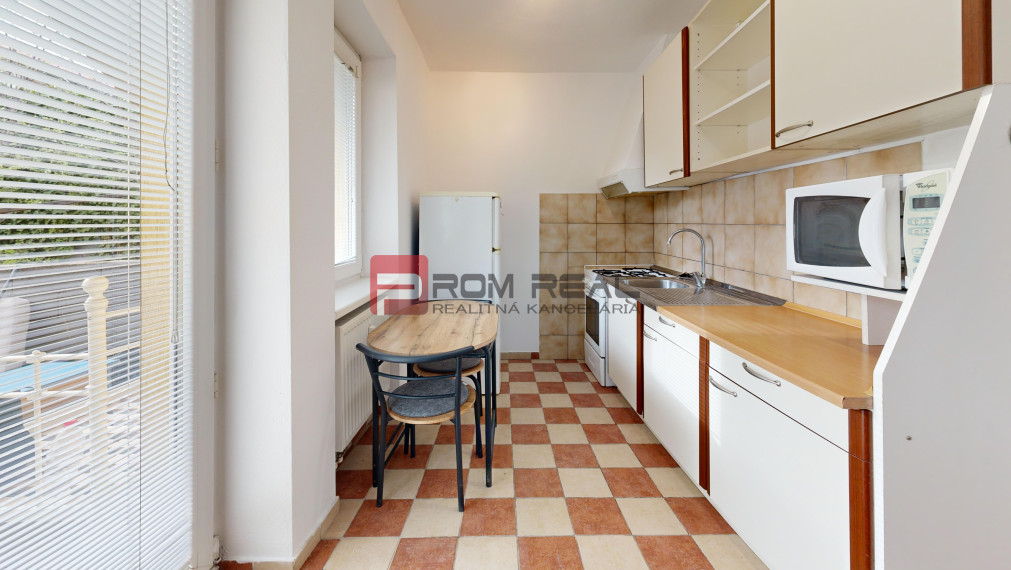 Na PRENÁJOM 2 izbový byt s terasou neďaleko centra mesta Pezinok