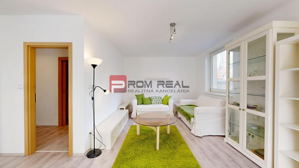 Na prenájom útulný 2-izbový byt v srdci Ivanky pri Dunaji