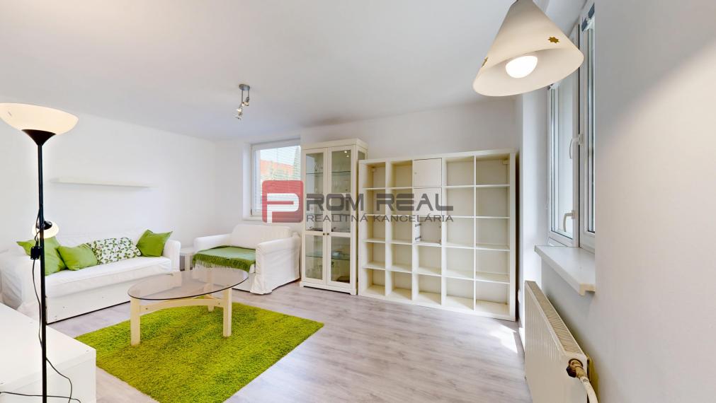 Na prenájom útulný 2-izbový byt v srdci Ivanky pri Dunaji