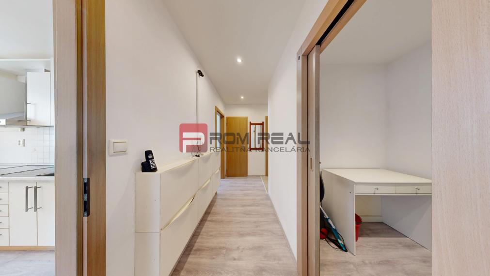 Na prenájom útulný 2-izbový byt v srdci Ivanky pri Dunaji