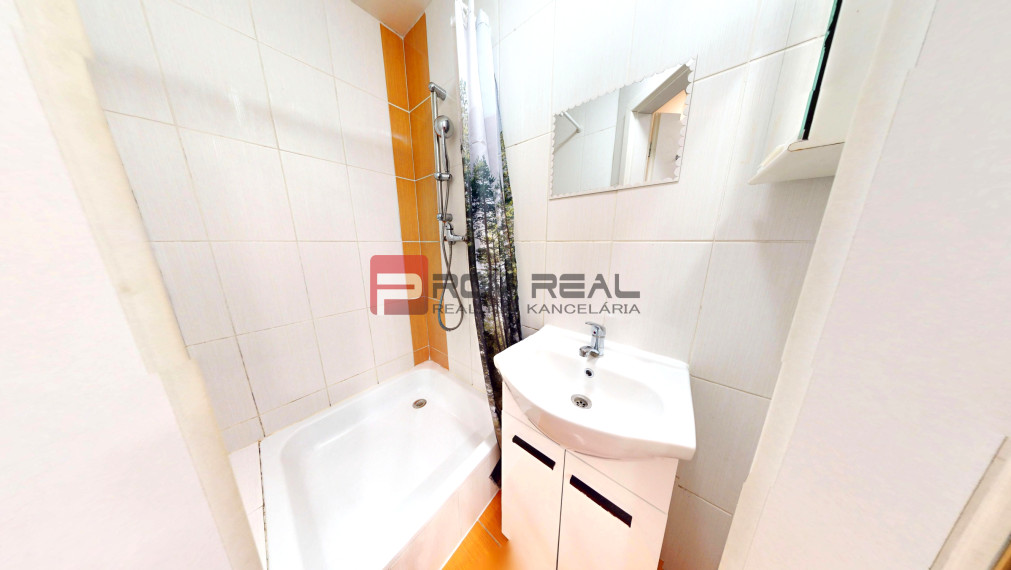 PREDAJ Investičná garsónka v srdci Starého Mesta, Bratislava