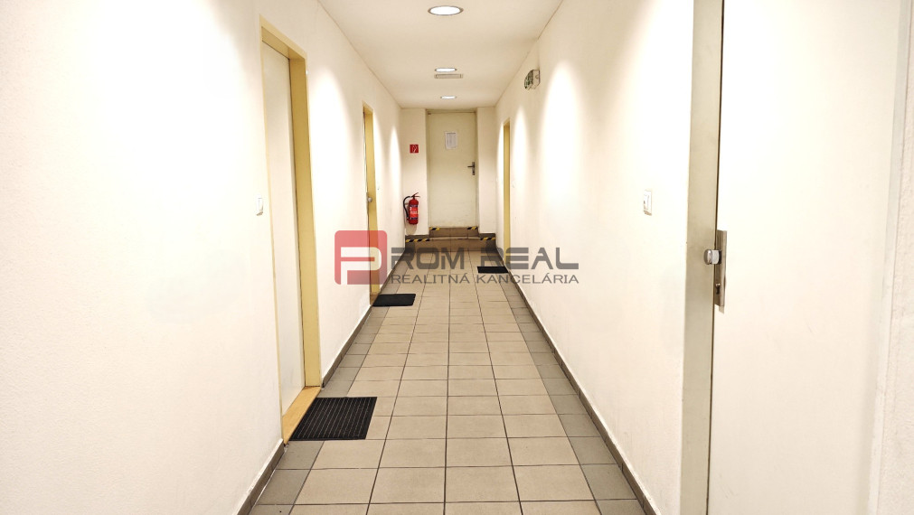 PREDAJ Investičná garsónka v srdci Starého Mesta, Bratislava