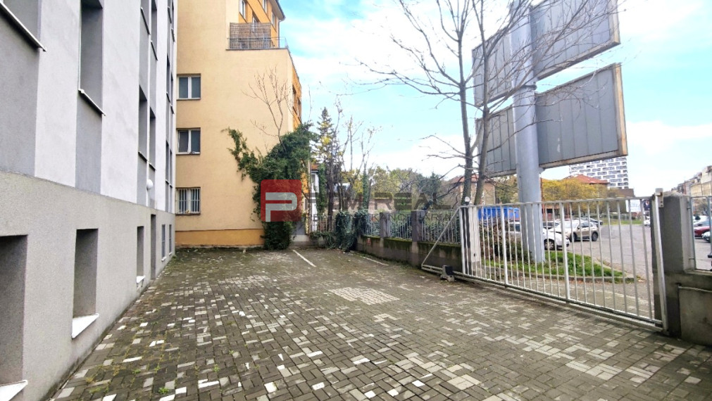 PREDAJ Investičná garsónka v srdci Starého Mesta, Bratislava