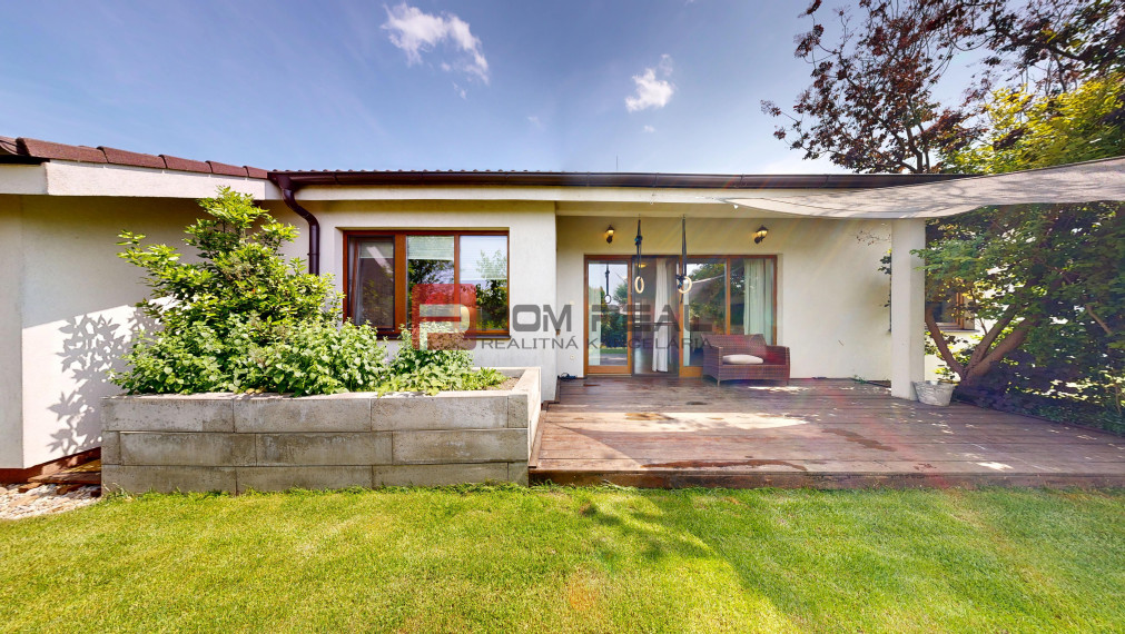 PREDAJ - Pekný 4i rodinný dom v Hrubom Šúre