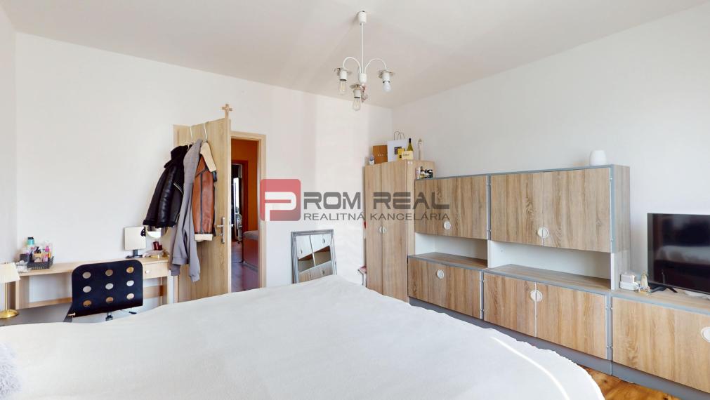 Na predaj 4 izbový byt 83m2 Petržalka vyhľadávaná lokalita