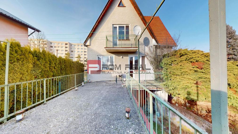 Na predaj rodinný dom v pôvodnom stave - Prievidza