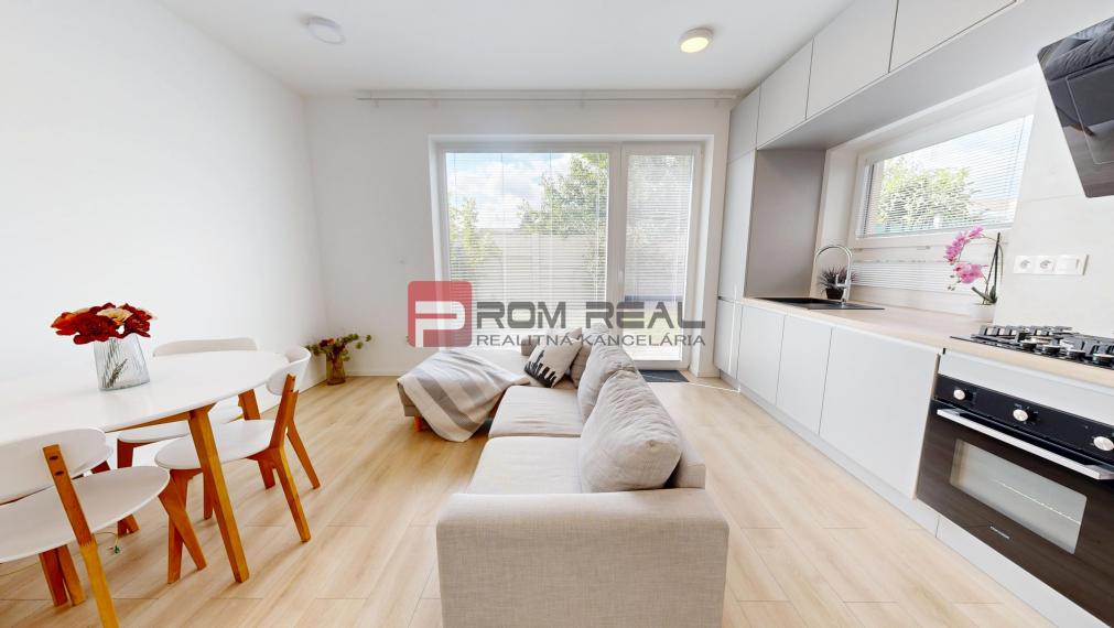 Na prenájom Rezidenčné bývanie so záhradkou a parkovaním