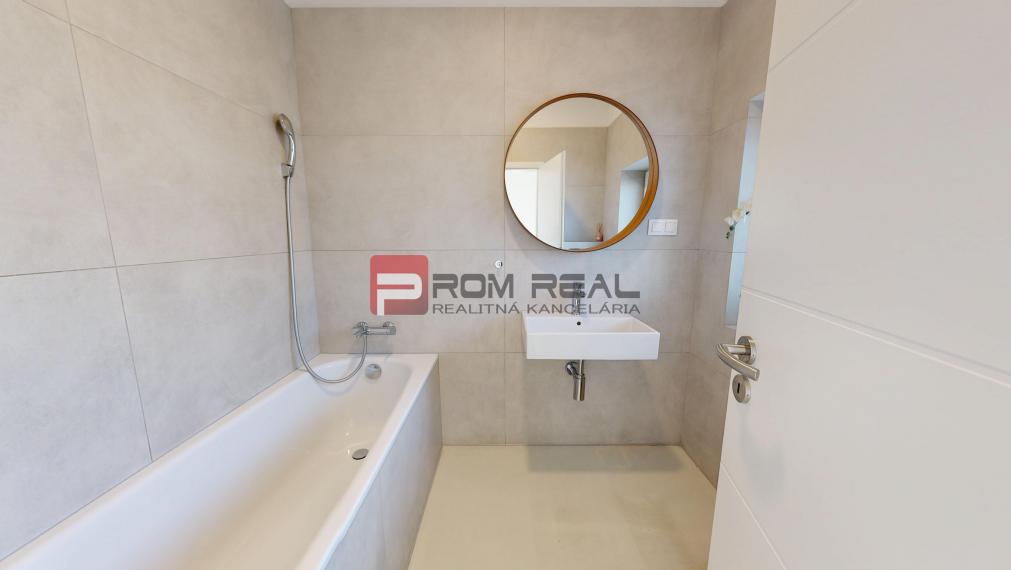 Na prenájom Rezidenčné bývanie so záhradkou a parkovaním