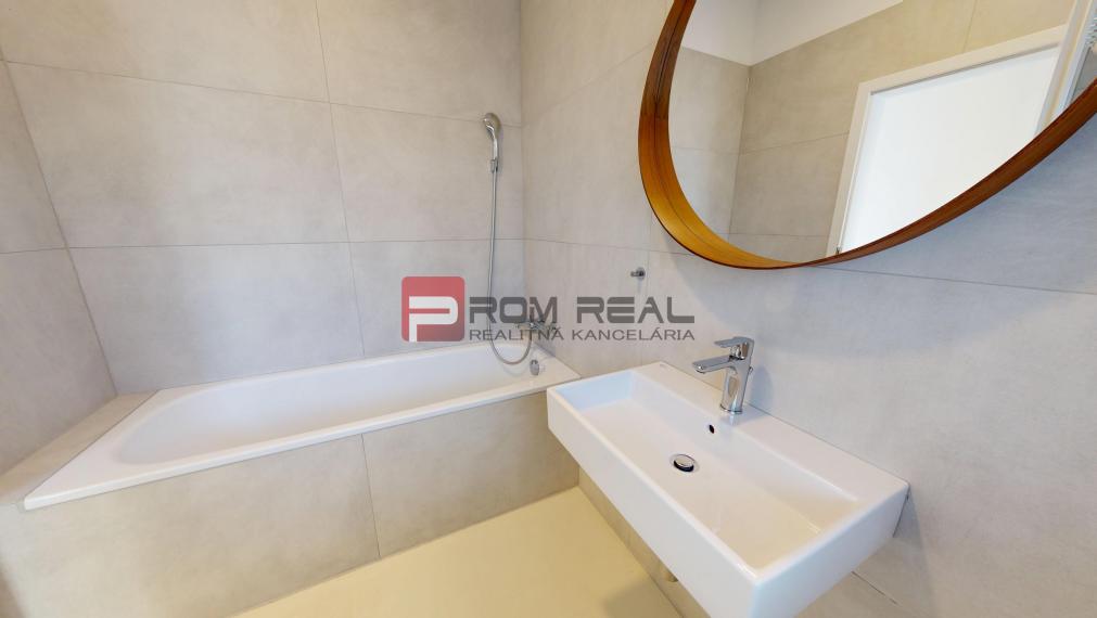 Na prenájom Rezidenčné bývanie so záhradkou a parkovaním