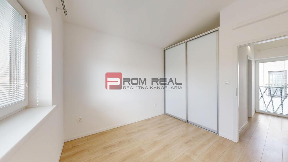 Na prenájom Rezidenčné bývanie so záhradkou a parkovaním